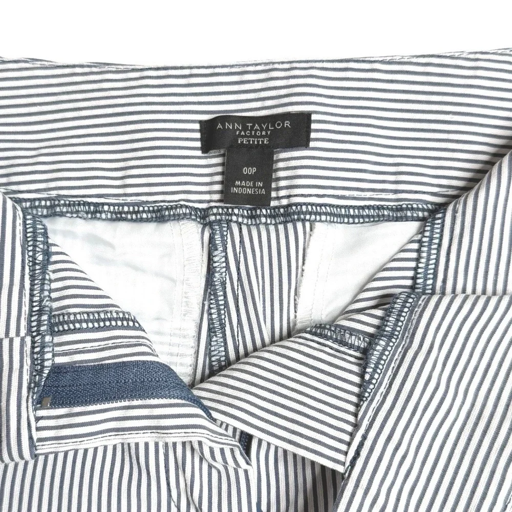 Ann Taylor Factory Seersucker Striped Straight Ankle Crop Pant Blue Pants Sz 00P